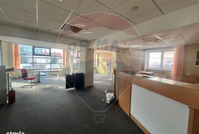 Spațiu comercial, de 4,500 mp, în Central - 4