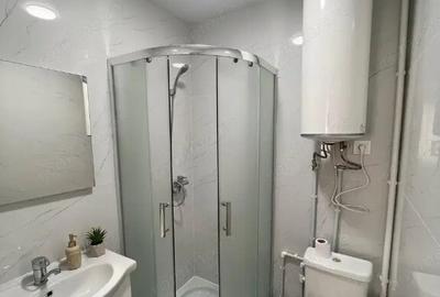 Garsonieră în Titan