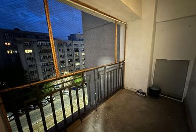 Apartament cu 3 camere decomandat în Calea Călărașilor - 10