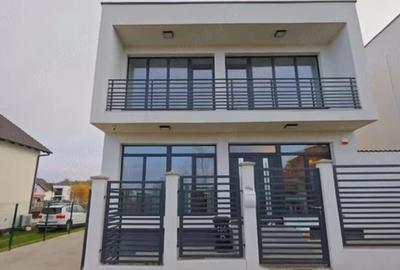 Casă cu 3 camere cu Teren 350 Mp în Spitalul Județean - 2