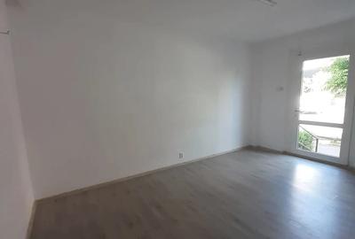 Spațiu comercial, de 150 mp, în Central - 2