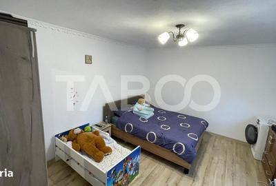 Casă cu 2 camere decomandat cu Canalizare în Central - 1