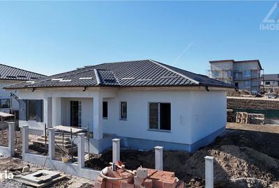 Casă cu 4 camere cu Teren 400 Mp în Rediu - 7