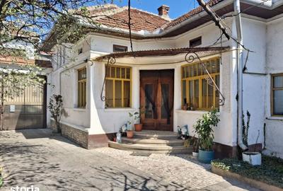 Casă cu 5 camere cu Teren 361 Mp în Central - 3