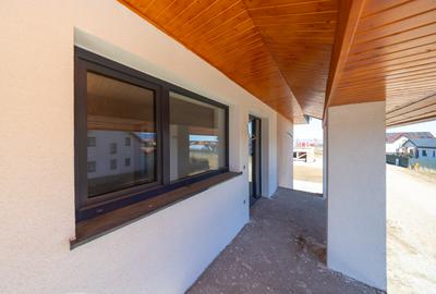 Casă individuală cu 3 camere cu Canalizare în Cristian - 17