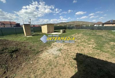 Casa in Rosu cu Terasa mare cu 570 mp sau 1134 mp teren imprejmuit Barabant Alba iulia - 2