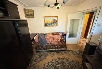 Apartament 3 camere, 1 boxa, zona Centrala , etaj 4 - 7