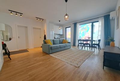 Apartament cu 2 camere semidecomandat, mobilat în Central
