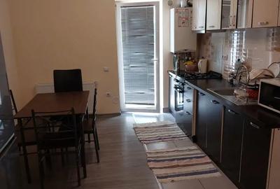 Inchiriez apartament in Floresti - 6
