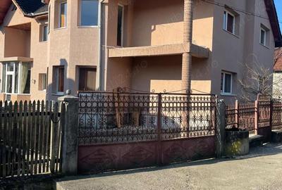 Casă cu 4 camere cu Teren 998 Mp în Vața de Jos - 3