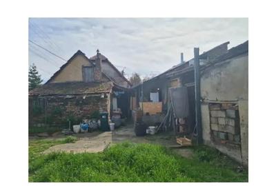 Casa ?i teren intravilan -zona Caraiman-pret negociabil - 2