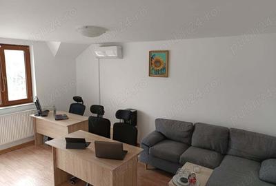 Spațiu comercial, de 22 mp, în Central - 4
