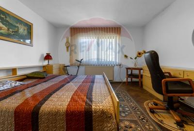 Casă cu 5 camere cu Teren 904 Mp în Sud-Vest - 16