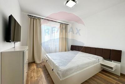 Apartament cu 2 camere decomandat, mobilat în Tractorul - 6