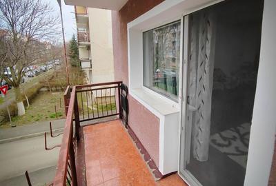 Apartament cu 2 camere decomandat în Carpați 2 - 1
