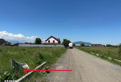 Teren de 700 mp, în Tractorul - 5