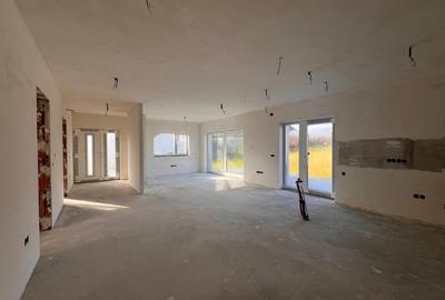 Casă individuală cu 4 camere cu Teren 880 Mp în Exterior Sud - 8