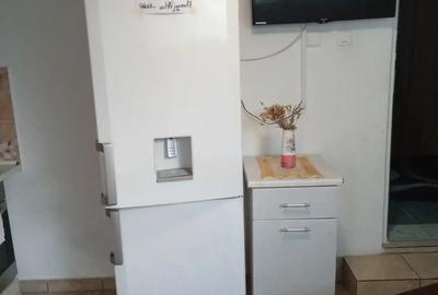 De inchiriat - 1