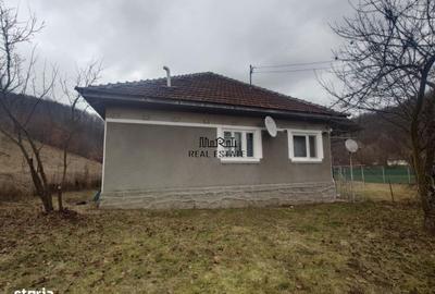 Casă cu 3 camere în Central - 2