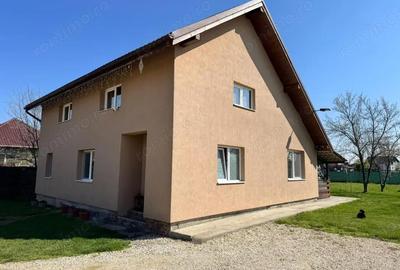 Casă cu Teren 1100 Mp în Mireșu Mare - 1