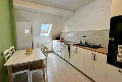 Triplex cu acces din 2 fronturi,parter,mansarda inalta+pod,175mp,teren 300mp - 2