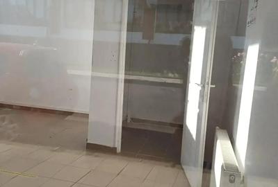 Spațiu comercial, de 21 mp, în Central - 1