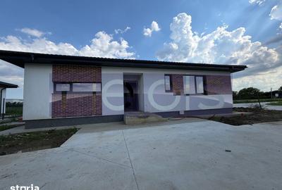 Casă cu 4 camere cu Teren 440 Mp în Tunari - 3