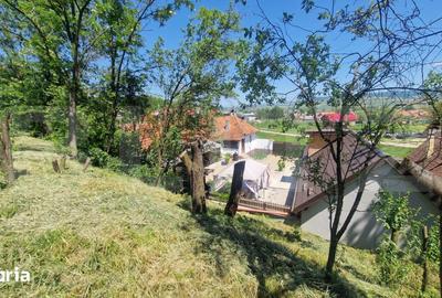 Casă cu 5 camere cu Teren 2235 Mp în Feldioara - 15