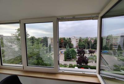 Apartament cu 3 camere semidecomandat în Policlinica - 3