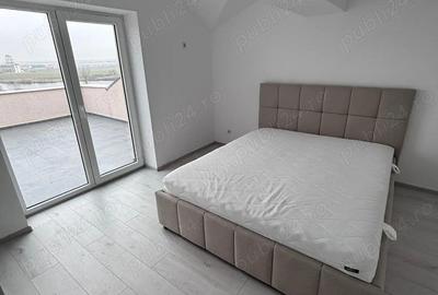 Apartament cu 4 camere decomandat în Central