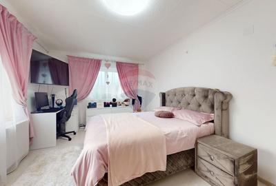 Casă cu 6 camere cu Teren 1075 Mp în Cristian - 11