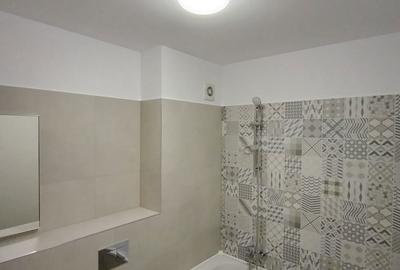 Apartament cu 3 camere decomandat în Tractorul - 3