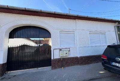 Casă cu Teren 1120 Mp în Central - 7