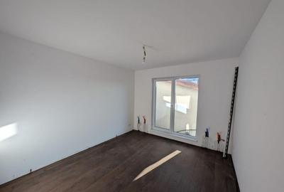 Casa Spa?ioasa cu 7 Camere, 242 mp Utili ?i 600 mp Teren - 10