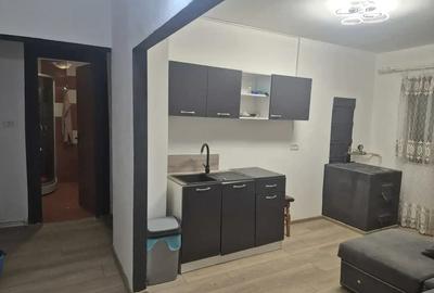 Vand sau inchiriez apartament in Novaci Gorj centru - 1