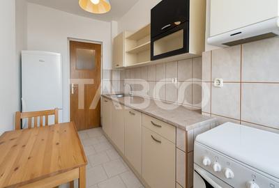 Apartament decomandat de vanzare 2 camere cu balcon bloc cu lift - 8