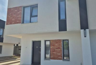 Duplex cu 4 camere cu Canalizare în Titan - 7