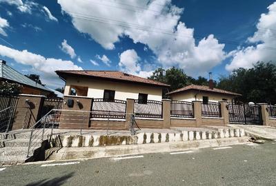 Casă individuală cu 5 camere cu Canalizare în Făurei - 1