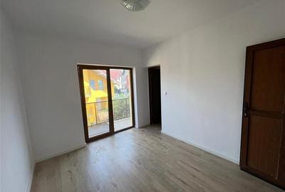 Casa cu 4 camere, 180 mp, situata in cartierul Europa! - 17