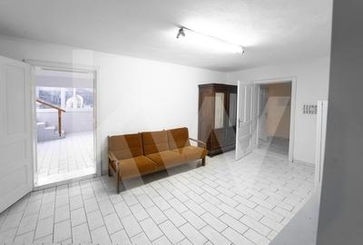 Proprietate de Vanzare: Ideala pentru Pensiune, Azil, Gradinita sau Afterschool - 28