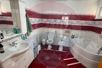 Casa 3 camere Marasesti in zona Est - 11