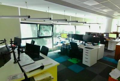 Birou, de 526 mp, în Universitate - 3