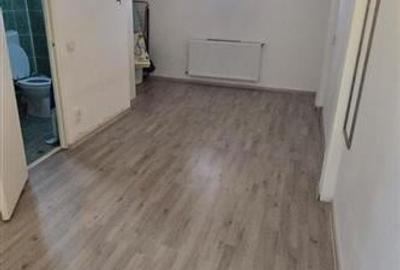 Spatiu comercial versatil intr - un imobil modern, Brasov Spatiu comercial versatil intr - un imobil modern, Brasov - 1