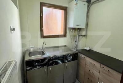 Spațiu comercial, de 60 mp, în Central - 4