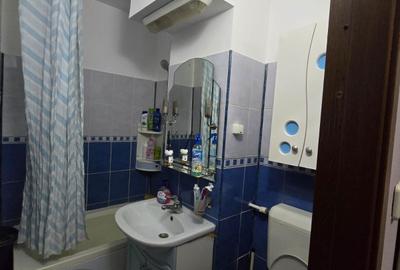 Garsonieră decomandată în Central - 2