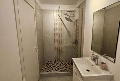 Casă cu 4 camere cu Teren 3300 Mp în Central - 11