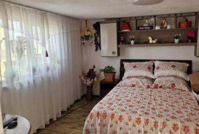 Casă cu 2 camere cu Teren 1686 Mp în Central - 1