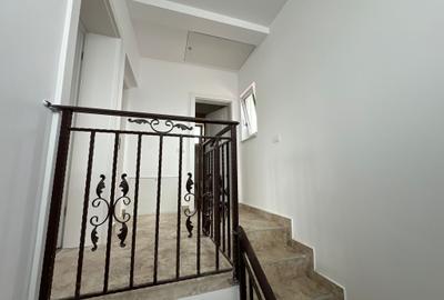 Vilă in Miroslava - arhitectura moderna, finisaje premium, la strada principala - 4