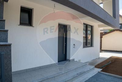 Oferta -vanzare vile duplex recent construite, 4 camere, P+2 Etaje - 13