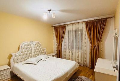 Inchiriez apartament cu 3 camere in Mioveni, zona Robea, etaj 1 - 7